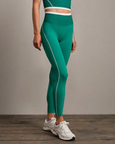 DoubleTake 7/8 Legging -- Emerald Green