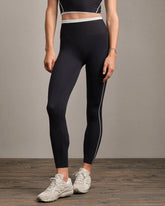 DoubleTake 7/8 Legging -- Pure Black