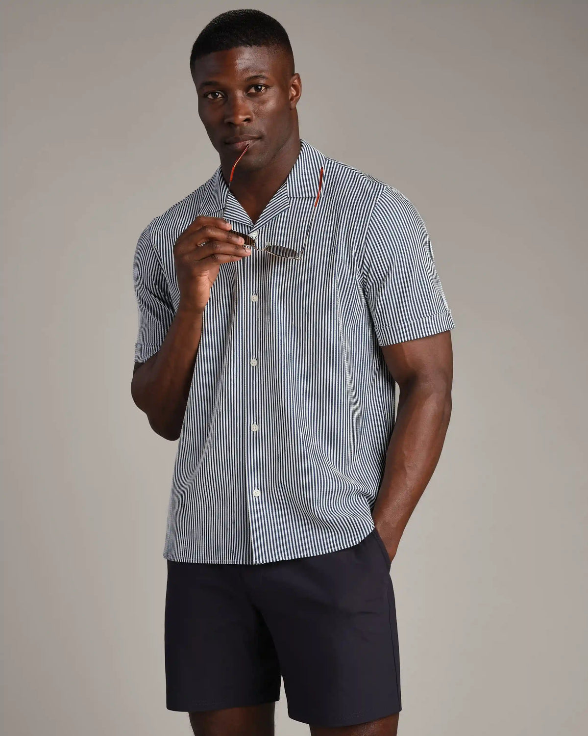 [OFFLINE] Commuter Seersucker Camp Collar Shirt -- Navy Stripe