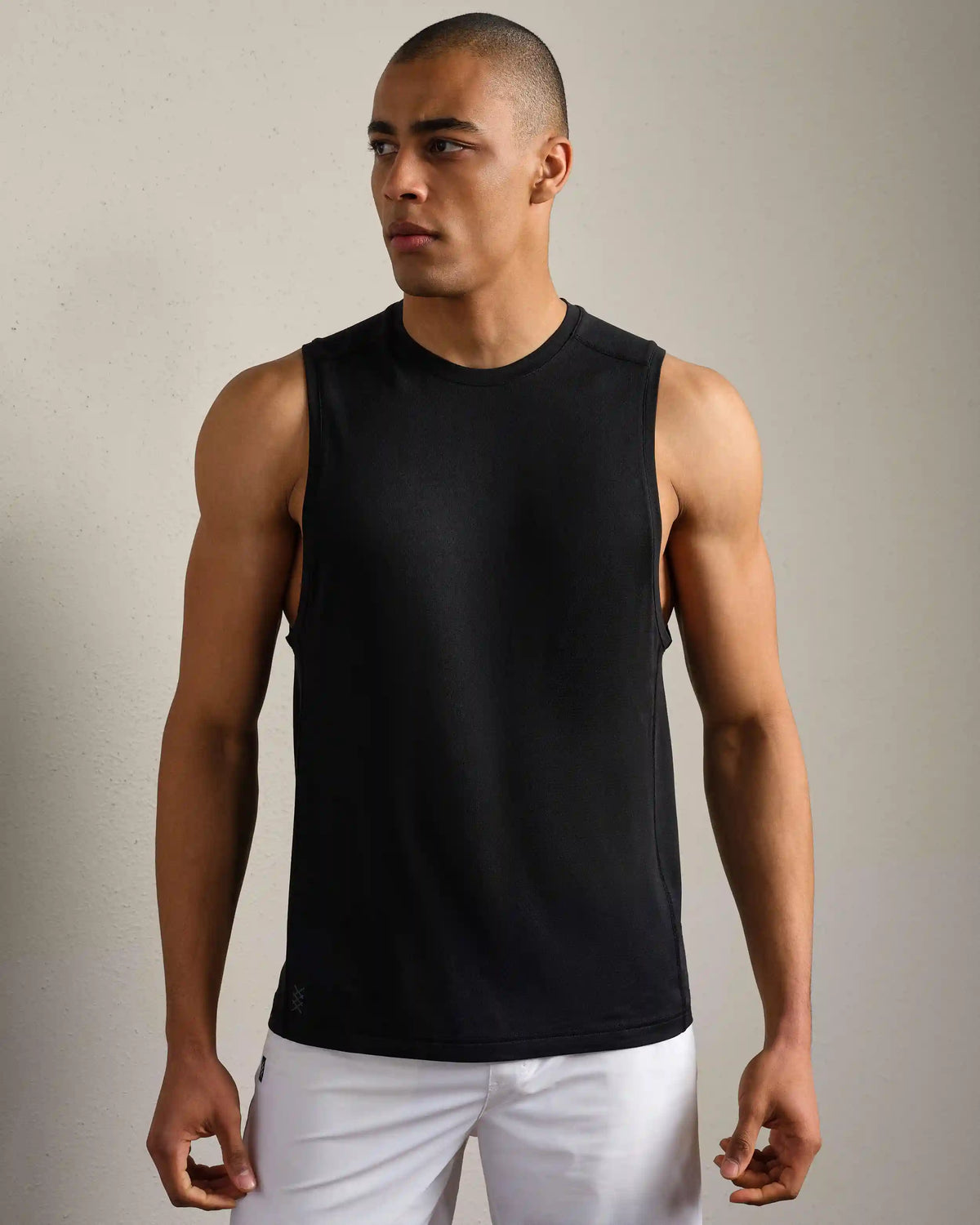 Invictus Training Sleeveless -- Pure Black